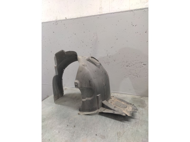 Recambio de paso rueda izquierdo para skoda rapid ambition referencia OEM IAM 5JA809961B  