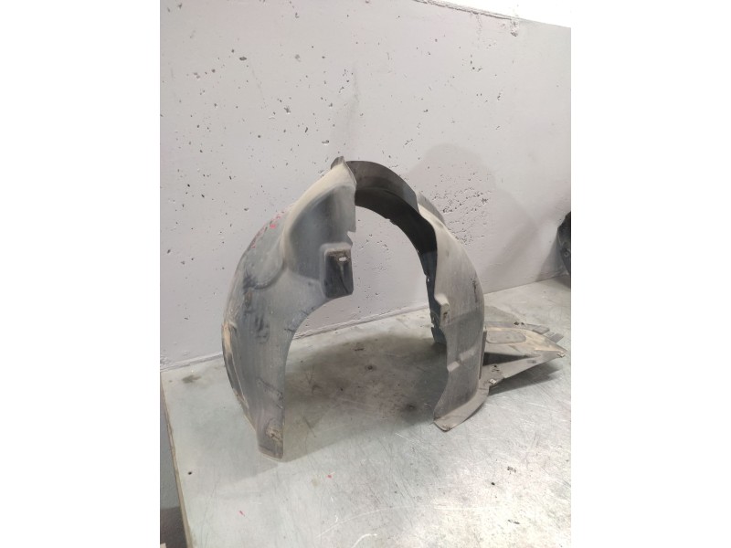 Recambio de paso rueda izquierdo para skoda rapid ambition referencia OEM IAM 5JA809961B  