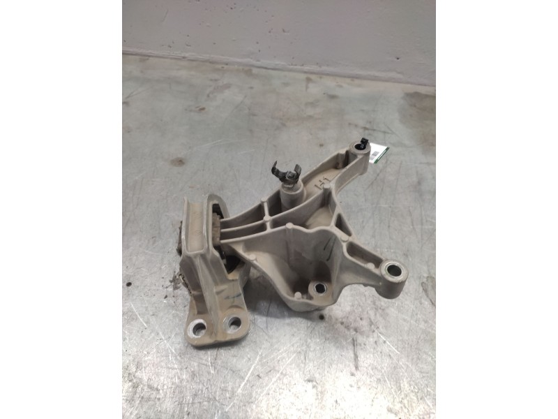 Recambio de soporte motor derecho para nissan juke (f16) acenta referencia OEM IAM   