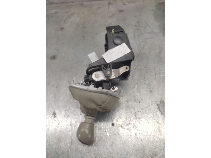 Recambio de palanca cambio para renault scenic ii 2.0 dci diesel cat referencia OEM IAM 8200375517  