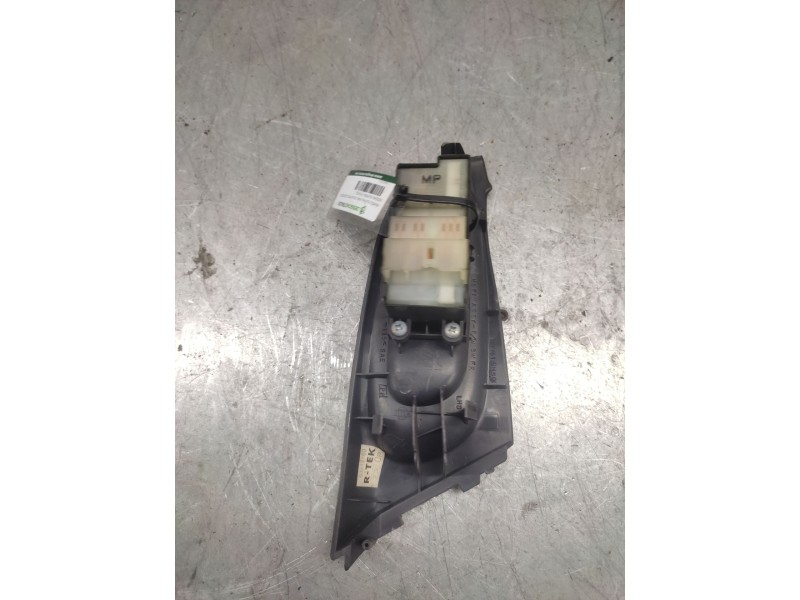 Recambio de mando elevalunas delantero izquierdo para nissan almera (n16/e) acenta referencia OEM IAM   