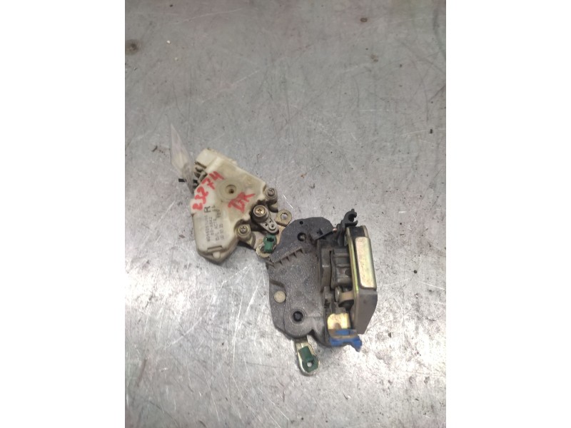 Recambio de cerradura puerta delantera derecha para nissan almera (n16/e) acenta referencia OEM IAM 8055261U66  4 PINS