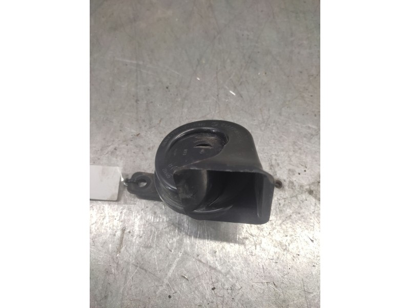 Recambio de claxon para nissan juke (f16) acenta referencia OEM IAM   