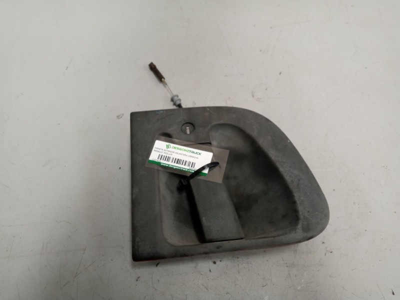 Recambio de maneta exterior delantera derecha para renault midlum 6.2 diesel referencia OEM IAM 5001858130  