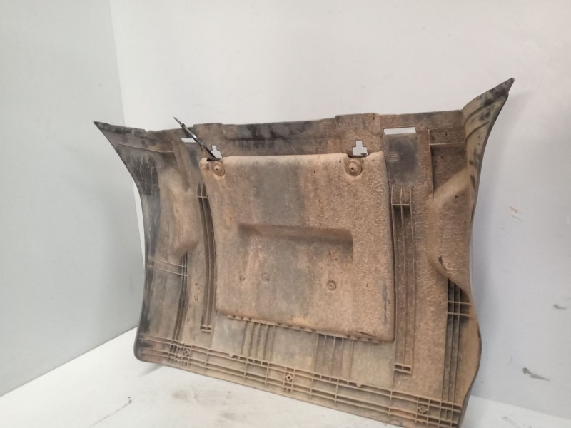 Recambio de guardabarros trasero izquierdo para volvo fh xxx 12.8 diesel referencia OEM IAM   delantero