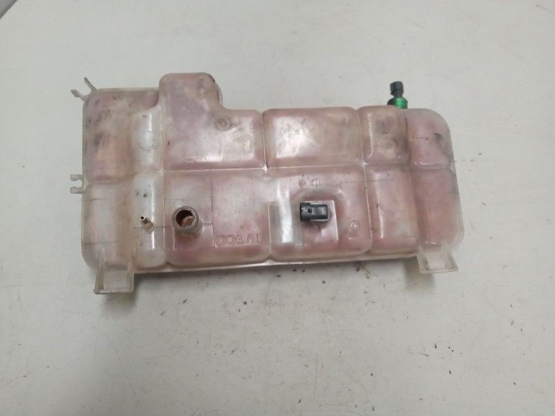 Recambio de deposito expansion para iveco daily combi bus referencia OEM IAM   