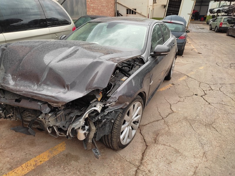 jaguar xf del año 2010