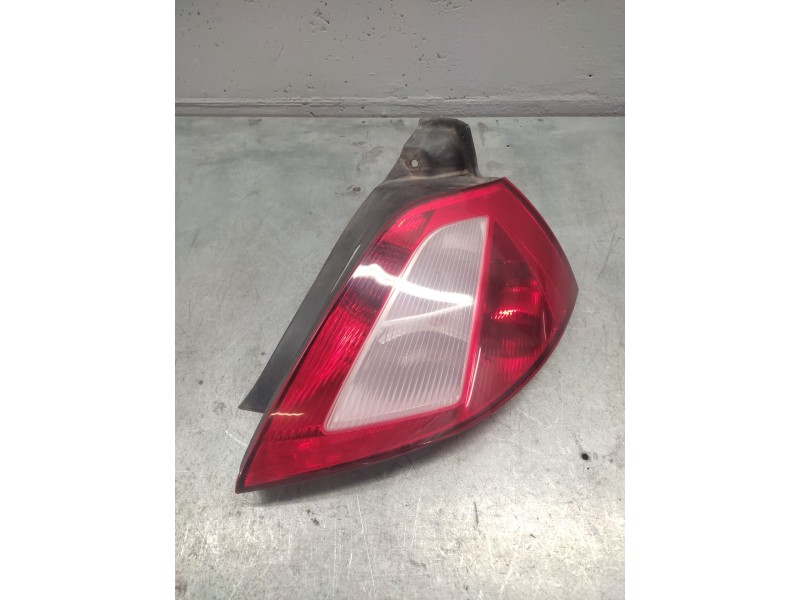 Recambio de piloto trasero derecho para renault megane ii berlina 5p confort dynamique referencia OEM IAM   