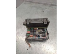 Recambio de caja reles / fusibles para opel corsa d ´´111 years´´ referencia OEM IAM 13217394999   2