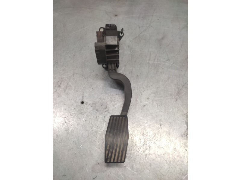 Recambio de potenciometro pedal para opel corsa d ´´111 years´´ referencia OEM IAM 55702020  6 PINS