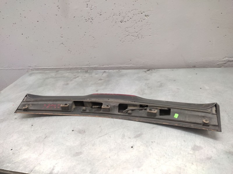 Recambio de aleron trasero para ford focus berlina (cap) ambiente (d) referencia OEM IAM   