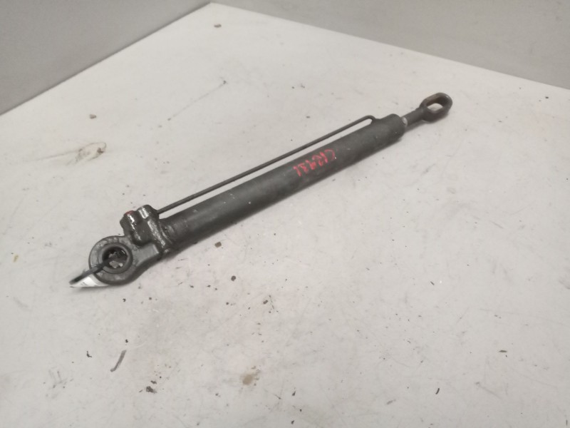 Recambio de brazo elevacion cabina para daf serie lf45.xxx desde 06 referencia OEM IAM afra193  019501