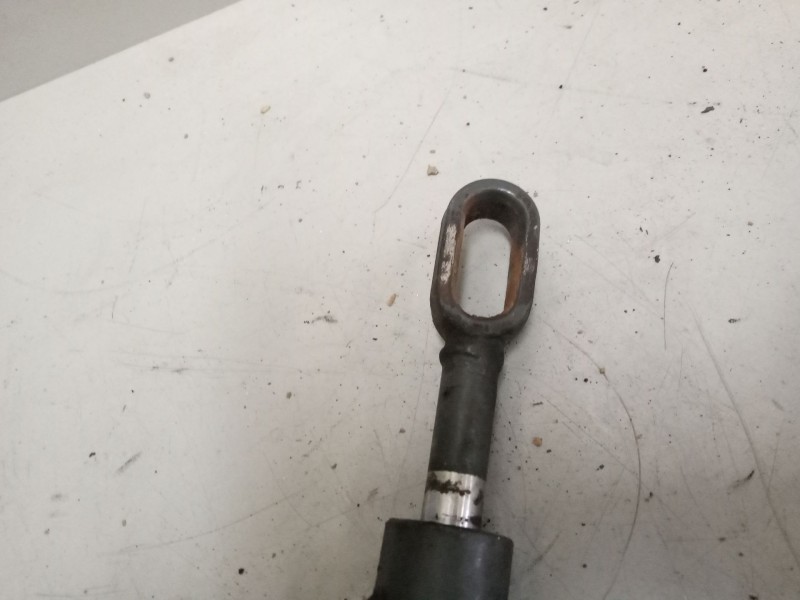 Recambio de brazo elevacion cabina para daf serie lf45.xxx desde 06 referencia OEM IAM afra193  019501