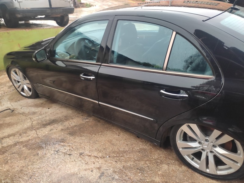 mercedes-benz clase e (w211) berlina del año 2008