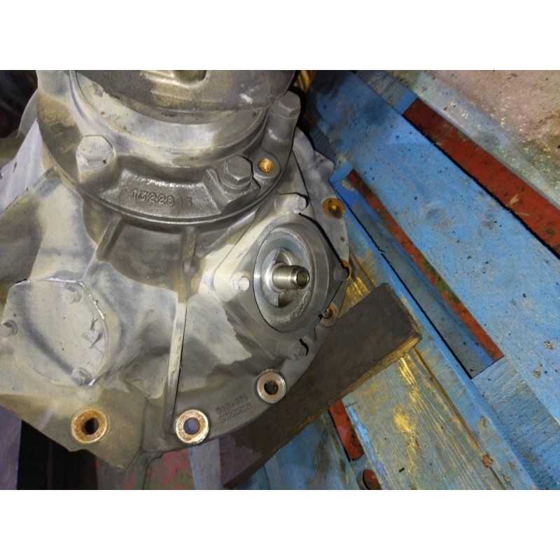 Recambio de grupo para scania trucks serie 4 bus k 124 referencia OEM IAM R660 RATIO:3.07 9251614