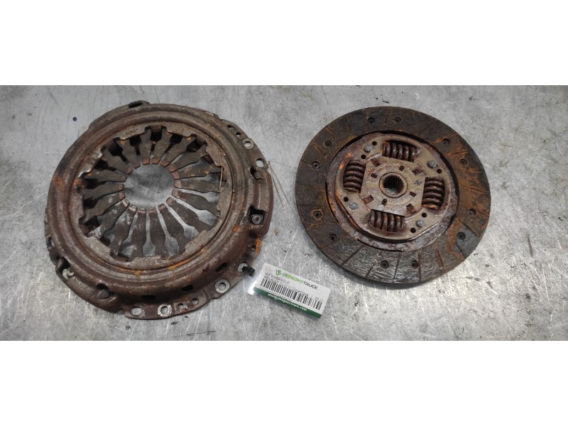 Recambio de kit embrague para renault clio iii dynamique referencia OEM IAM   