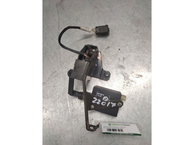 Recambio de cerradura maletero / porton para bmw serie 5 touring (e39) referencia OEM IAM 67118384069  