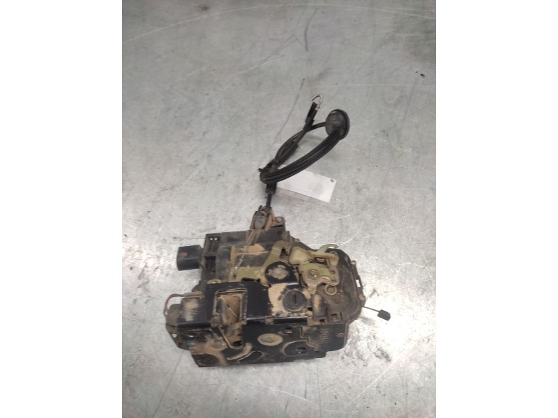 Recambio de cerradura puerta trasera derecha para volkswagen passat berlina (3b2) comfortline referencia OEM IAM  6 PINS 