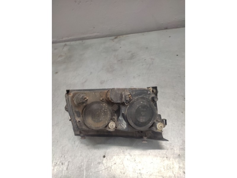 Recambio de faro izquierdo para volkswagen passat berlina (3b2) comfortline referencia OEM IAM   