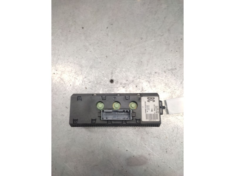 Recambio de reloj para opel corsa d ´´111 years´´ referencia OEM IAM 13209460  