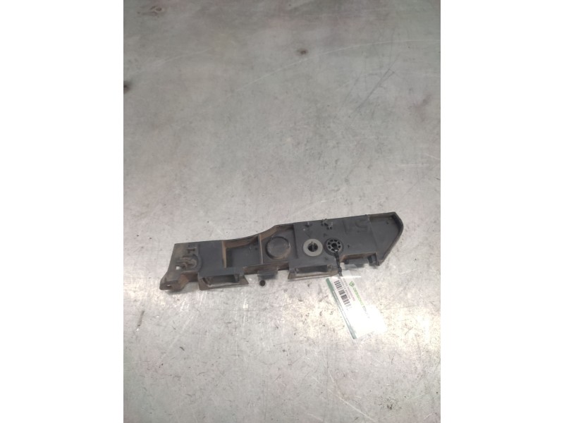 Recambio de soportes paragolpes para citroën c4 berlina sx referencia OEM IAM 9646790280  TRASERO IZQUIERDO