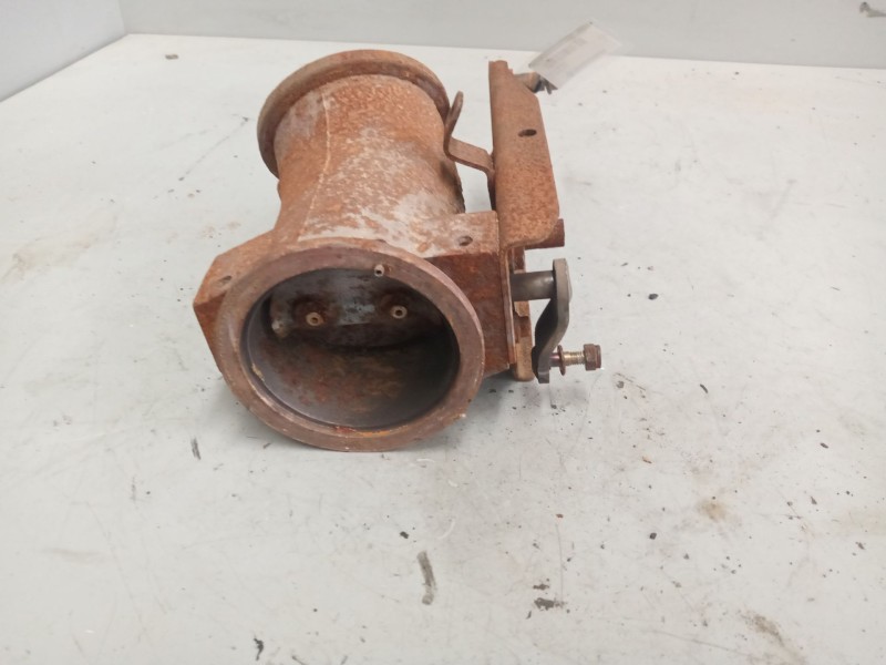 Recambio de caja mariposa para renault serie t 12.8 diesel referencia OEM IAM 7422104781  