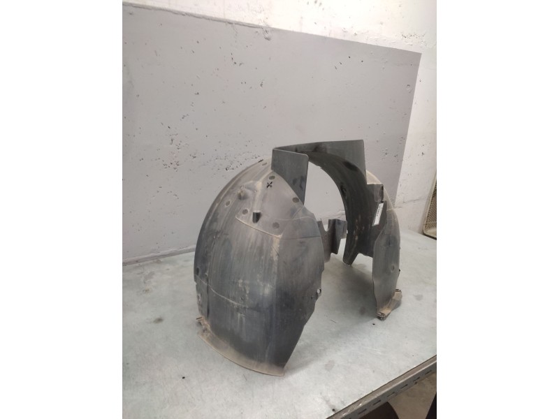 Recambio de paso rueda izquierdo para peugeot 5008 referencia OEM IAM 9685879280  DELANTERO