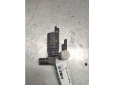 Recambio de bomba limpia para peugeot 5008 referencia OEM IAM 9643447980  2 PINS