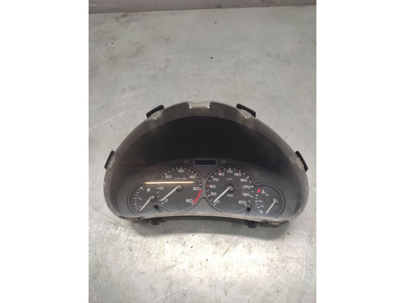 Recambio de cuadro instrumentos para peugeot 206 berlina xt referencia OEM IAM 9651740080  