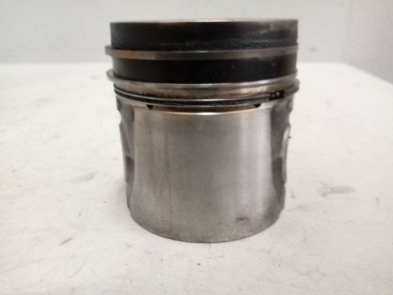 Recambio de piston para renault hr xxx.18/26 premium 01 referencia OEM IAM 7485135386  