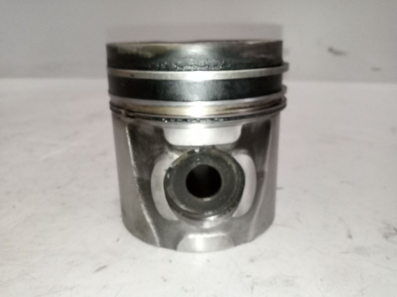 Recambio de piston para renault hr xxx.18/26 premium 01 referencia OEM IAM 7485135386  
