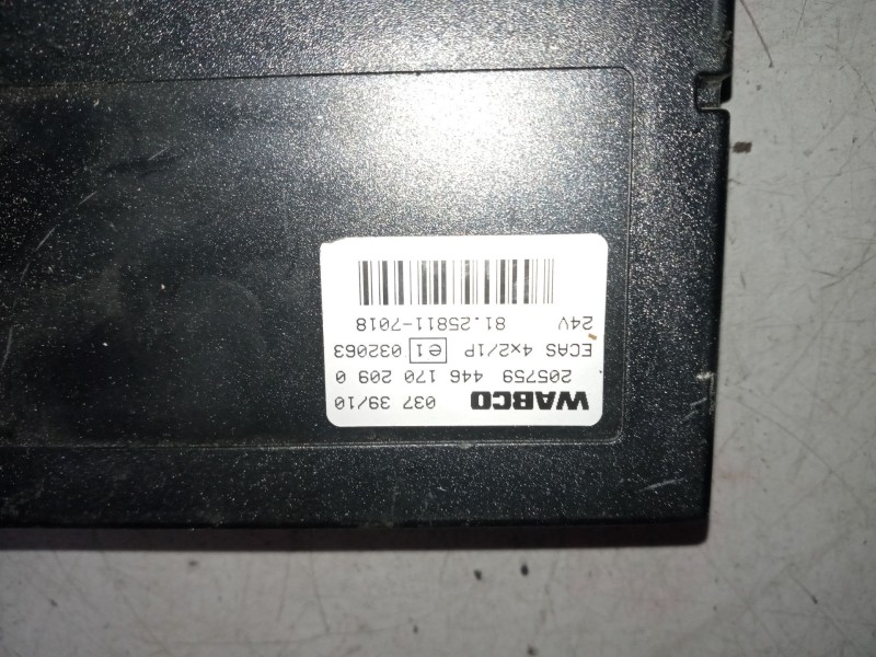 Recambio de modulo electronico para man tgx 18.xxx 10.5 diesel referencia OEM IAM 81258117018 centralita ecas 4461702090