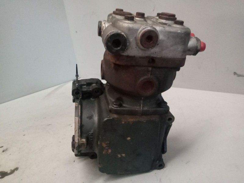 Recambio de compresor de aire para man tg-a 32.xxx 10.5 diesel referencia OEM IAM 51540007128 marca:airfren 011300415