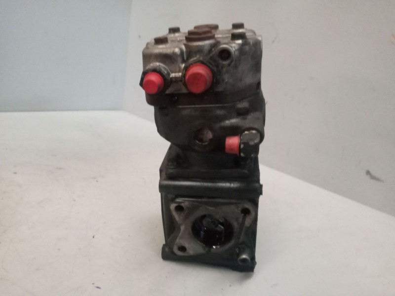 Recambio de compresor de aire para man tg-a 32.xxx 10.5 diesel referencia OEM IAM 51540007128 marca:airfren 011300415