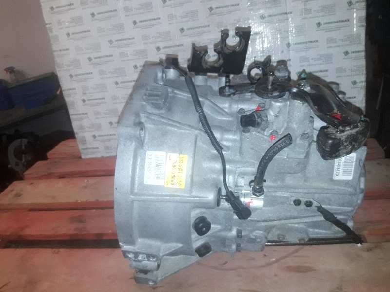 Recambio de caja cambios para kia carnival 2.9 crdi cat referencia OEM IAM Y060403425 4300038050 