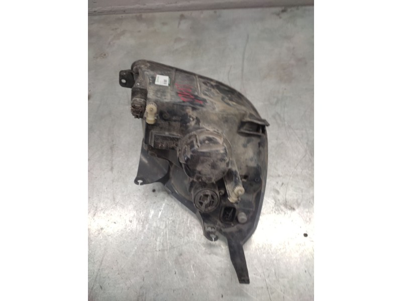 Recambio de faro izquierdo para ford fiesta (cbk) ambiente referencia OEM IAM   