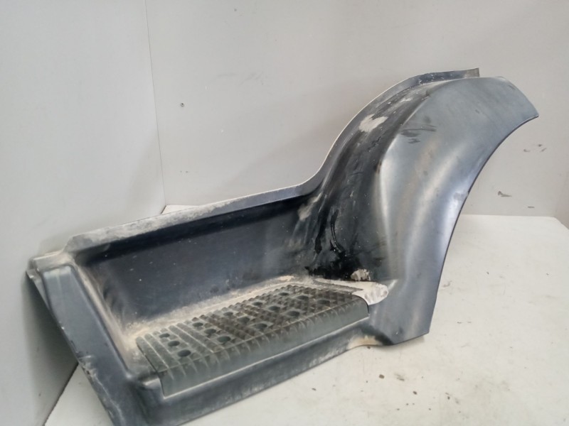 Recambio de paso rueda izquierdo para iveco stralis (ad/at) 10.3 diesel referencia OEM IAM 504211389  