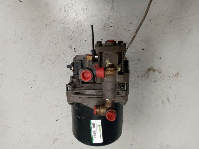 Recambio de valvula aire para scania trucks serie 4 bus k 124 referencia OEM IAM 1743859 HALDEX 78986