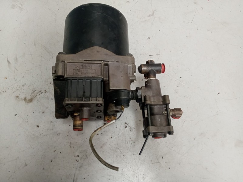 Recambio de valvula aire para scania trucks serie 4 bus k 124 referencia OEM IAM 1743859 HALDEX 78986